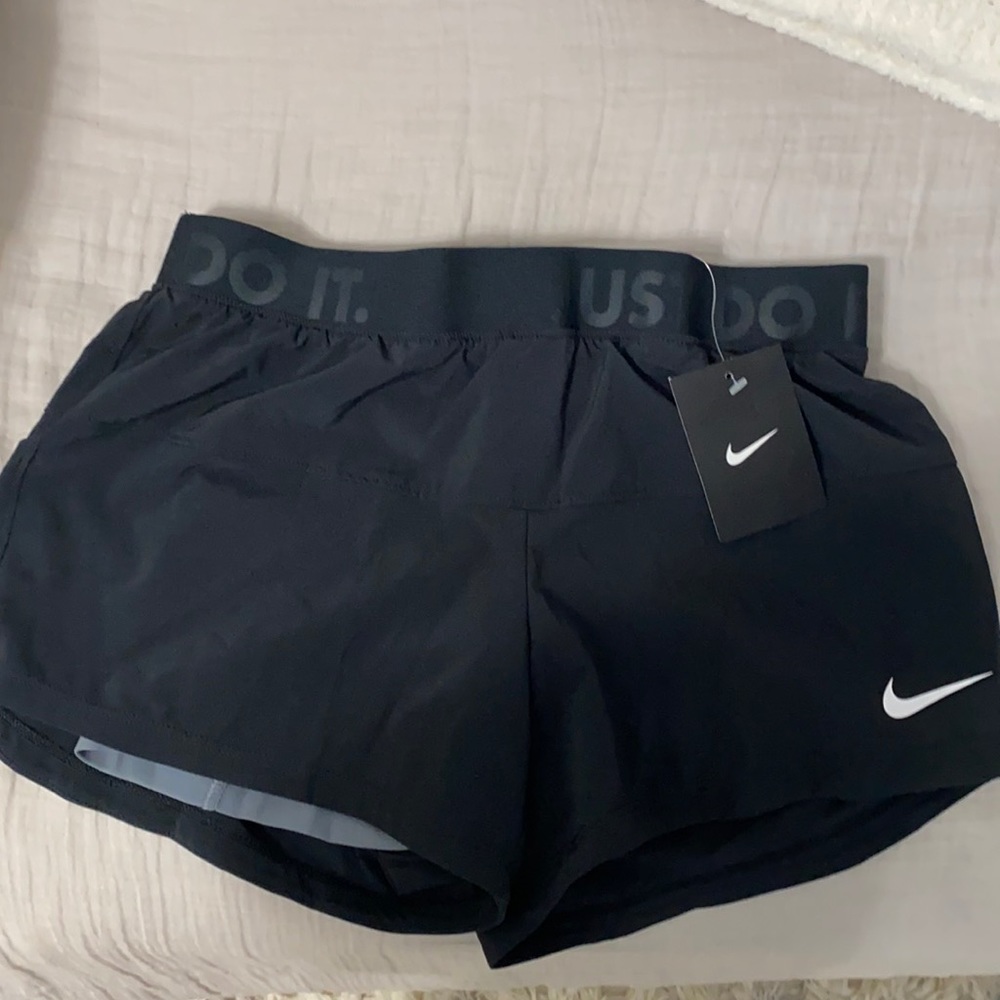 Women’s Nike Shorts NWT